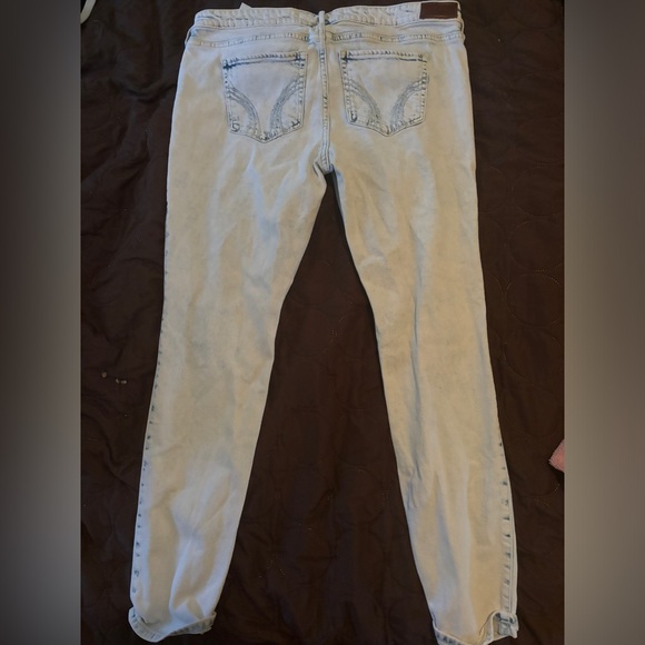 Hollister jeans size 15R and 15S distressed acid wash - Picture 2 of 3